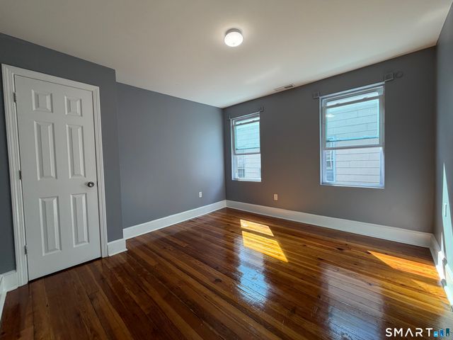 14 Kenyon Street 3rd Floor, Waterbury, CT 06702