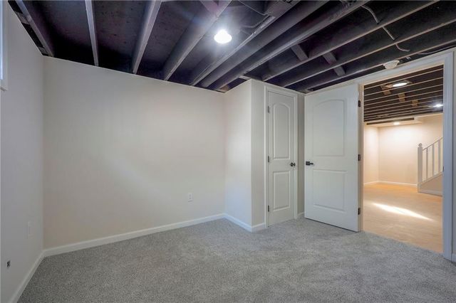 8012 Sunset Circle, Grandview, MO 64030