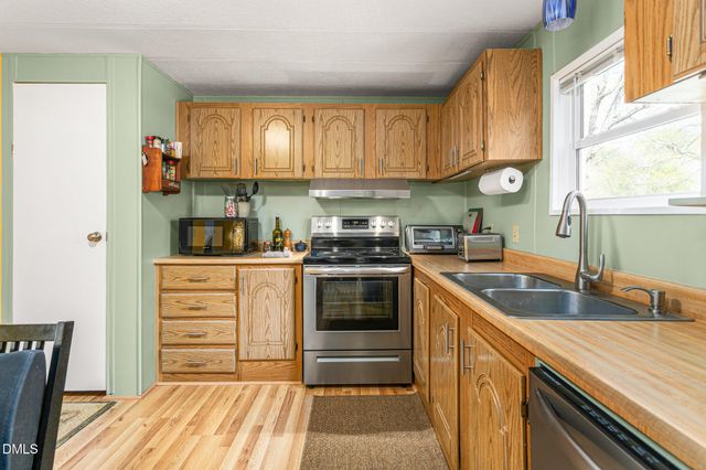 2234 D Basil Holt Road, Burlington, NC 27217