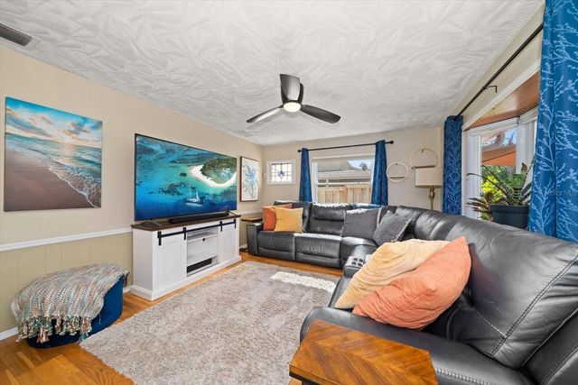 550 3RD STREET SW, Largo, FL 33770