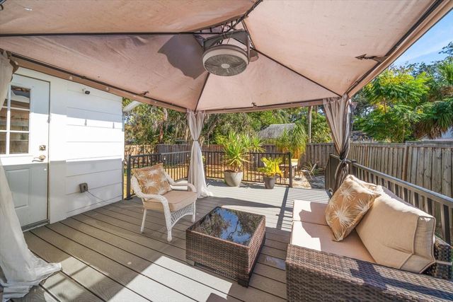 550 3RD STREET SW, Largo, FL 33770