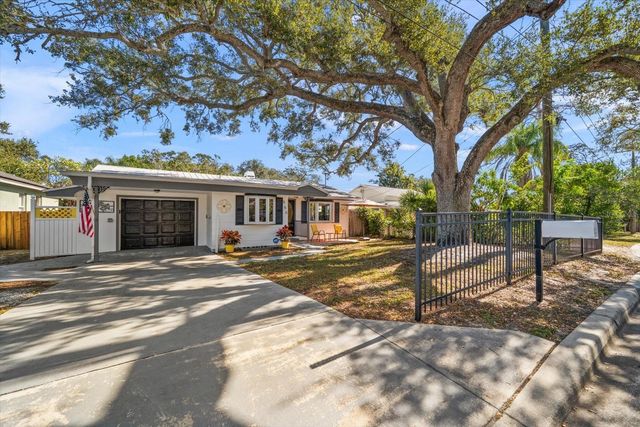 550 3RD STREET SW, Largo, FL 33770