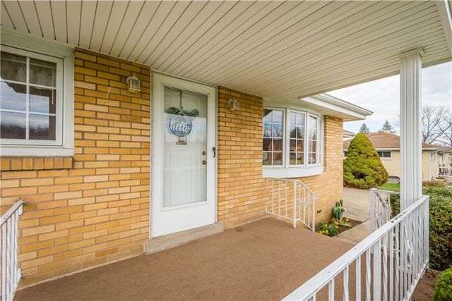 9 Freedom Dr S, South Fayette, PA 15017