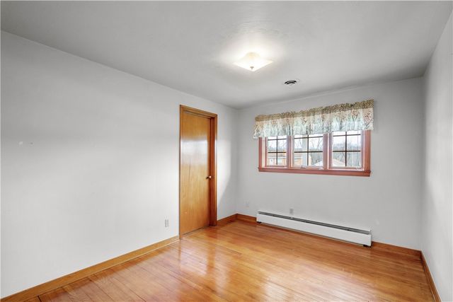 9 Freedom Dr S, South Fayette, PA 15017