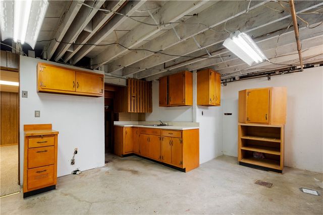 9 Freedom Dr S, South Fayette, PA 15017