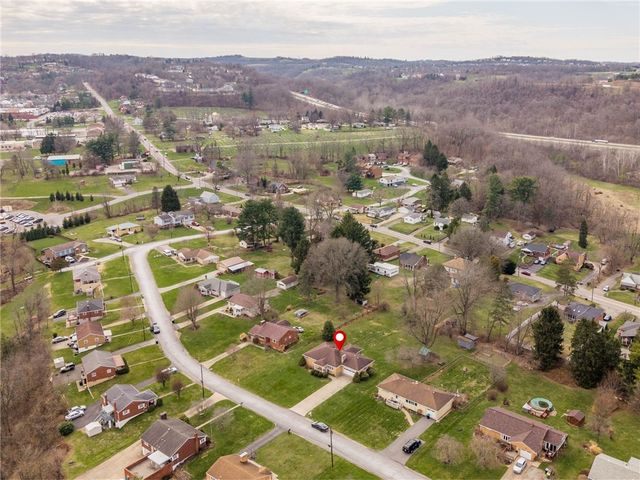 9 Freedom Dr S, South Fayette, PA 15017