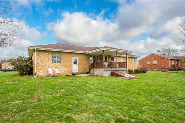 9 Freedom Dr S, South Fayette, PA 15017