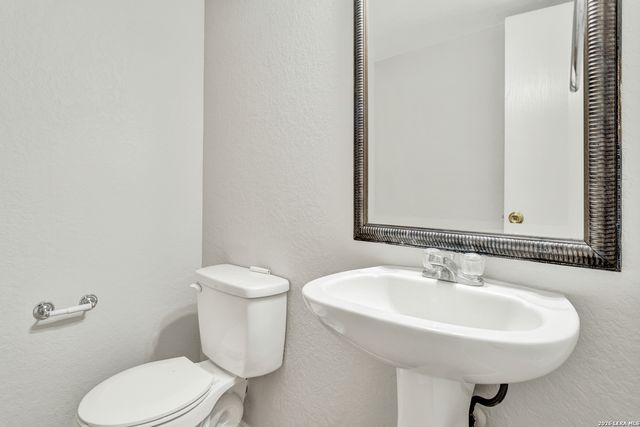 6119 Ironmill Creek, Converse, TX 78109