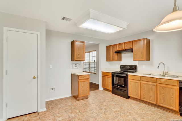 6119 Ironmill Creek, Converse, TX 78109