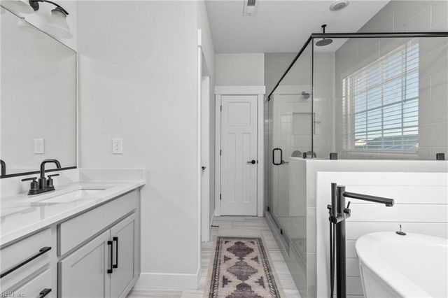 2952 Weston LOOP, Virginia Beach, VA 23456