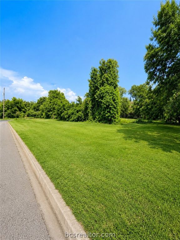 824 Polk Street, Bryan, TX 77803 — exterior