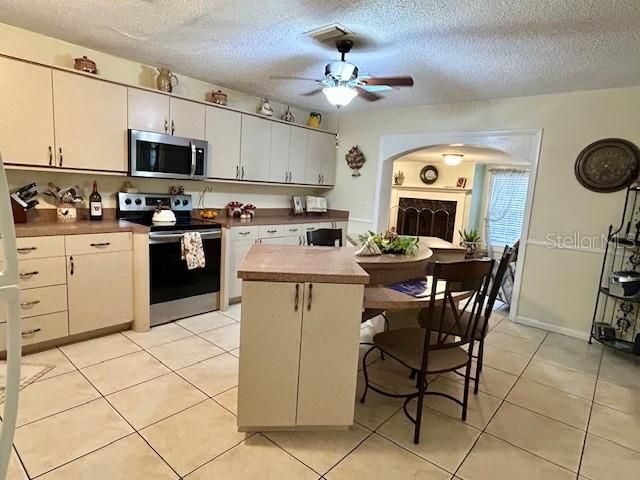 650 SHERWOOD DRIVE, Altamonte Springs, FL 32701