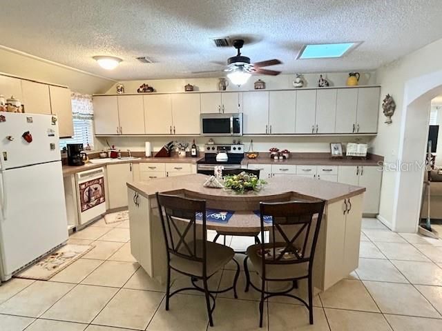 650 SHERWOOD DRIVE, Altamonte Springs, FL 32701