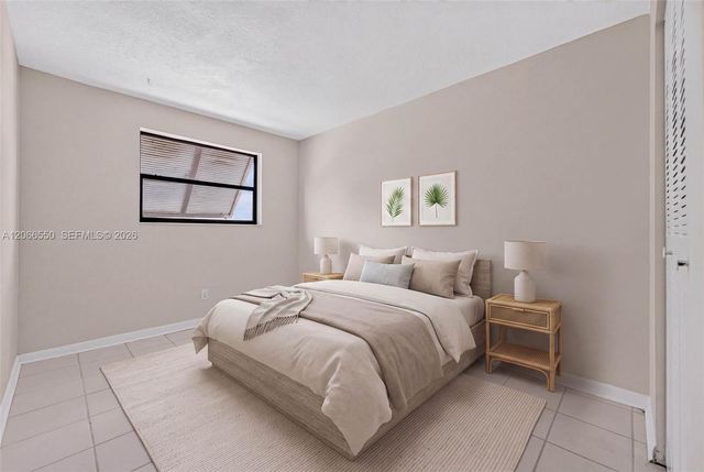 1217 NW 122nd Terrace, Pembroke Pines, FL 33026