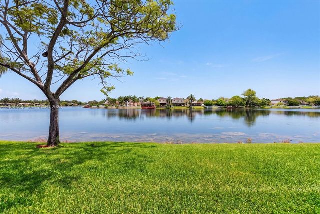1217 NW 122nd Terrace, Pembroke Pines, FL 33026