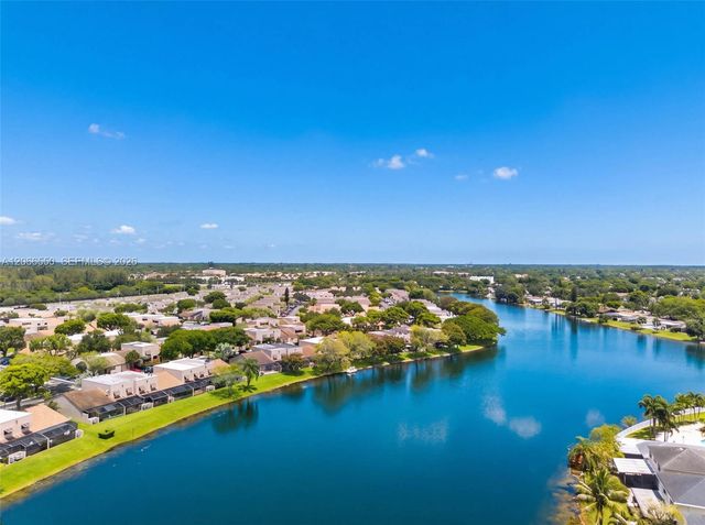 1217 NW 122nd Terrace, Pembroke Pines, FL 33026