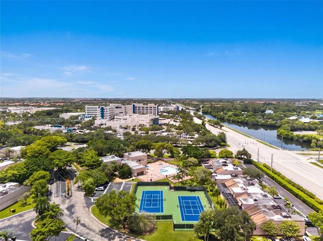 1217 NW 122nd Terrace, Pembroke Pines, FL 33026