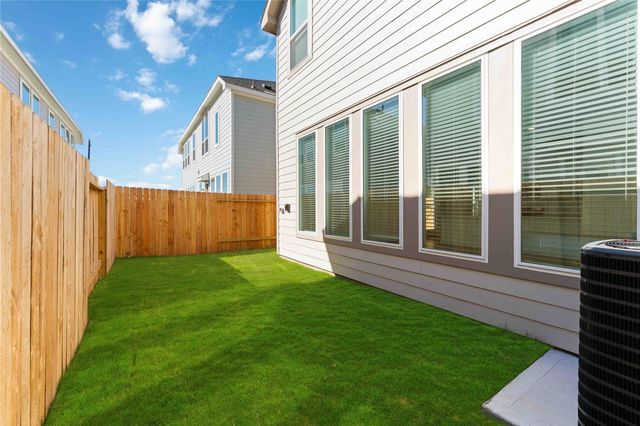 2206 Via Isa Lane, Houston, TX 77051