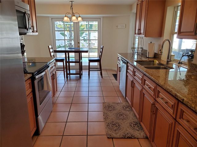 2745 CARDWELL WAY, Sarasota, FL 34231
