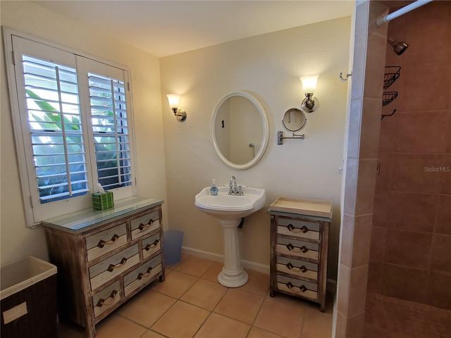 2745 CARDWELL WAY, Sarasota, FL 34231