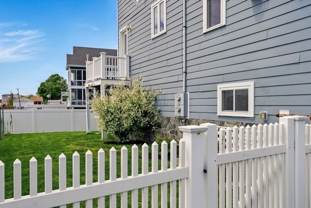 1091 Winthrop Ave, Revere, MA 02151