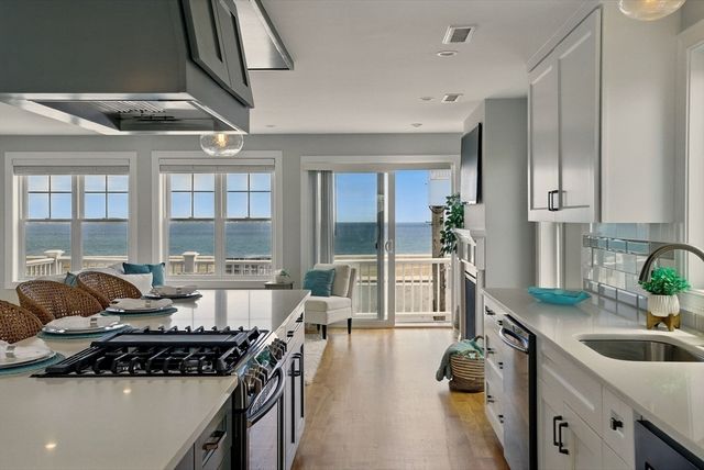 1091 Winthrop Ave, Revere, MA 02151
