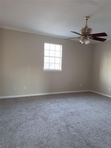 6131 E Houston Road, Houston, TX 77028