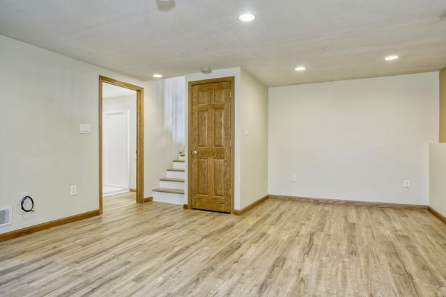 10720 N 1100 W, Demotte, IN 46310