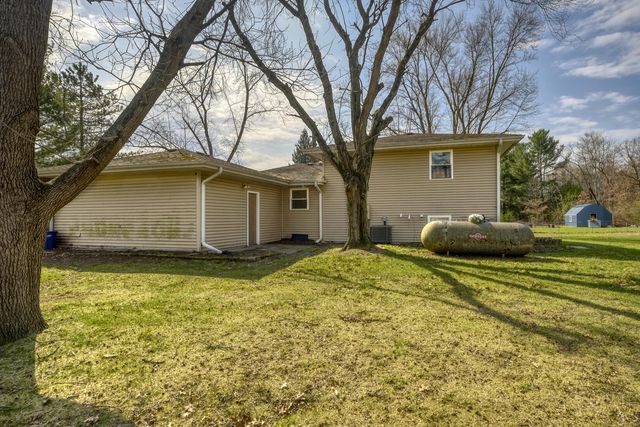 10720 N 1100 W, Demotte, IN 46310