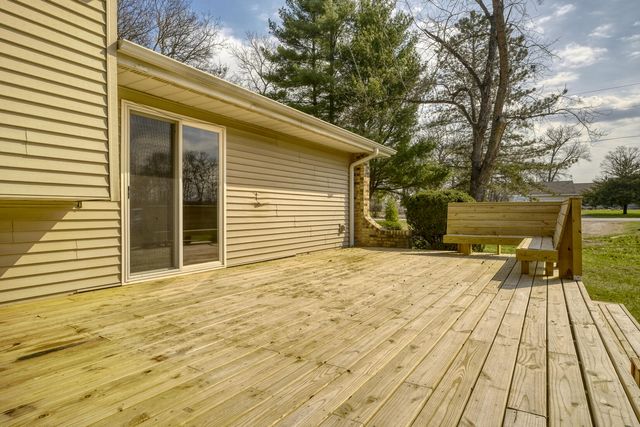 10720 N 1100 W, Demotte, IN 46310