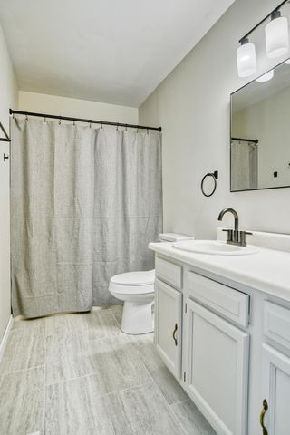 10720 N 1100 W, Demotte, IN 46310