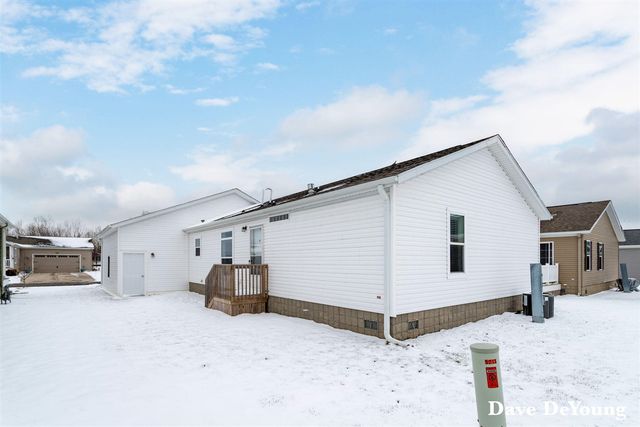 5212 E Scenic Turn Lane, Holland, MI 49423