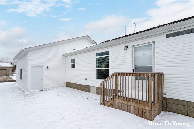 5212 E Scenic Turn Lane, Holland, MI 49423