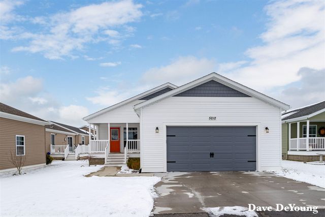 5212 E Scenic Turn Lane, Holland, MI 49423