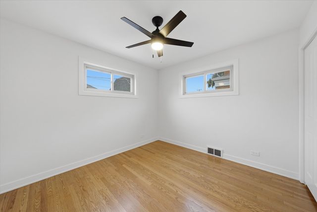 2905 W 102nd Place, Chicago, IL 60655