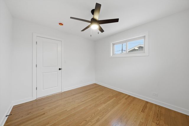 2905 W 102nd Place, Chicago, IL 60655