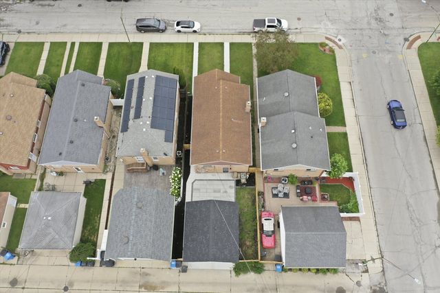 2905 W 102nd Place, Chicago, IL 60655