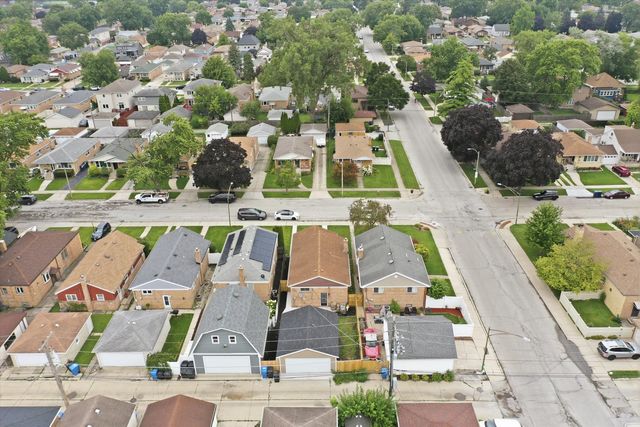 2905 W 102nd Place, Chicago, IL 60655