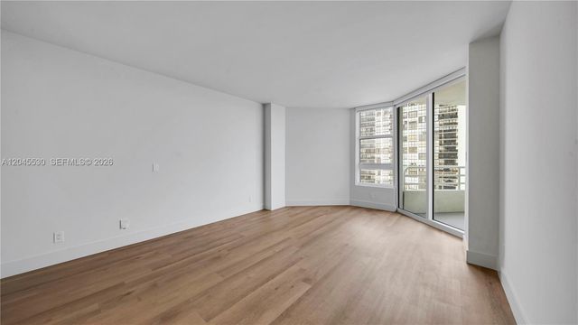 555 NE 34th Street 2704, Miami, FL 33137
