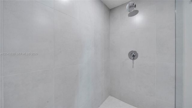 555 NE 34th Street 2704, Miami, FL 33137