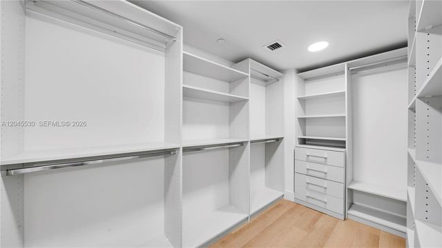 555 NE 34th Street 2704, Miami, FL 33137