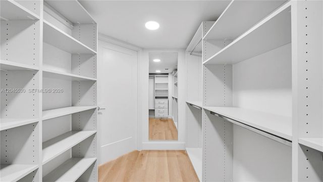 555 NE 34th Street 2704, Miami, FL 33137