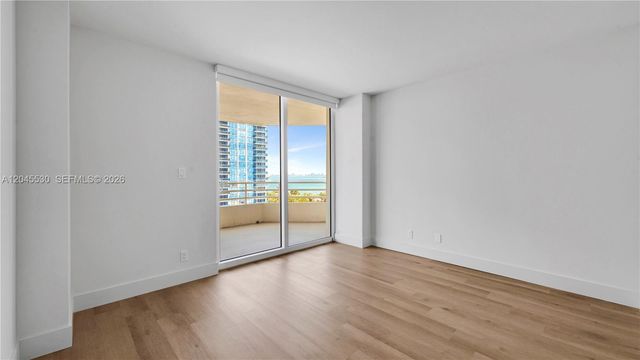 555 NE 34th Street 2704, Miami, FL 33137
