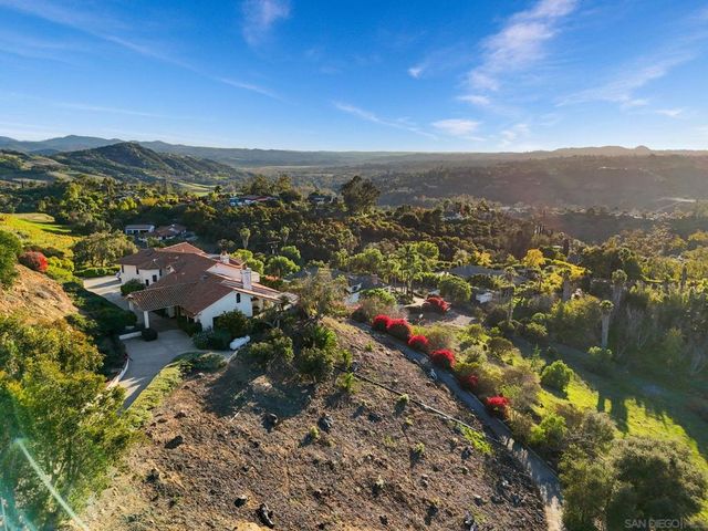 2323 Wilt Rd, Fallbrook, CA 92028