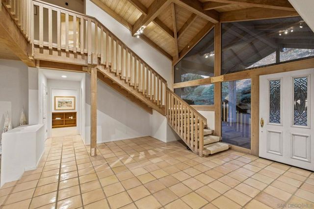 2323 Wilt Rd, Fallbrook, CA 92028