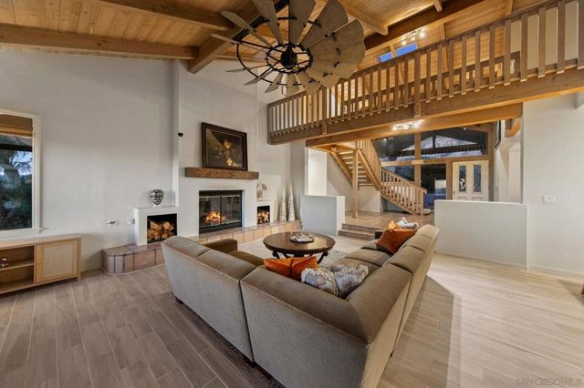 2323 Wilt Rd, Fallbrook, CA 92028