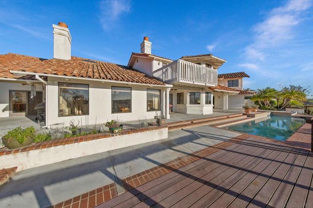 2323 Wilt Rd, Fallbrook, CA 92028