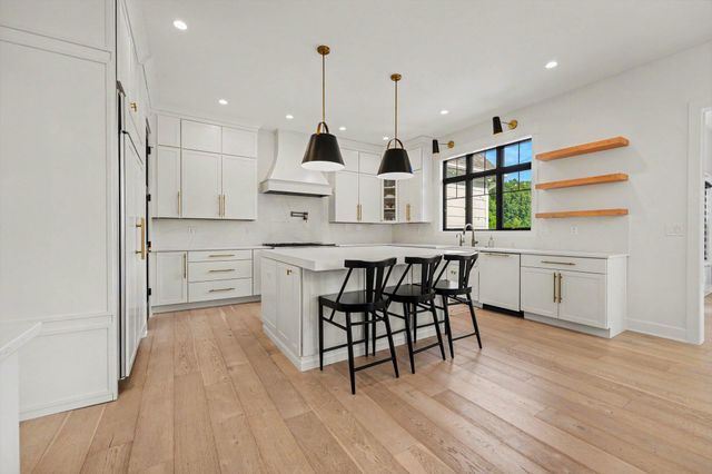 3357 Trentino Court, Valparaiso, IN 46385
