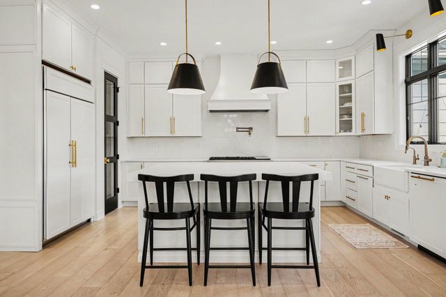 3357 Trentino Court, Valparaiso, IN 46385