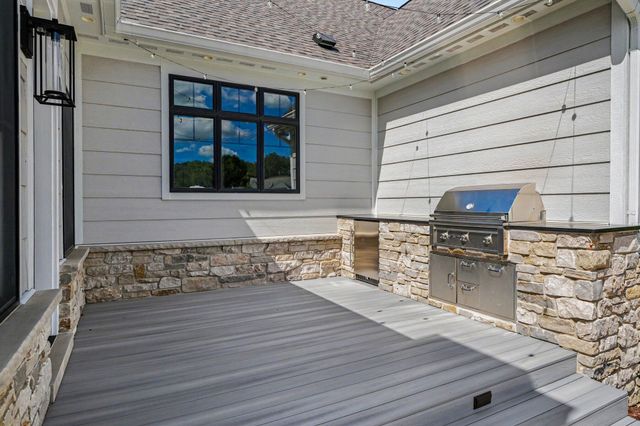 3357 Trentino Court, Valparaiso, IN 46385
